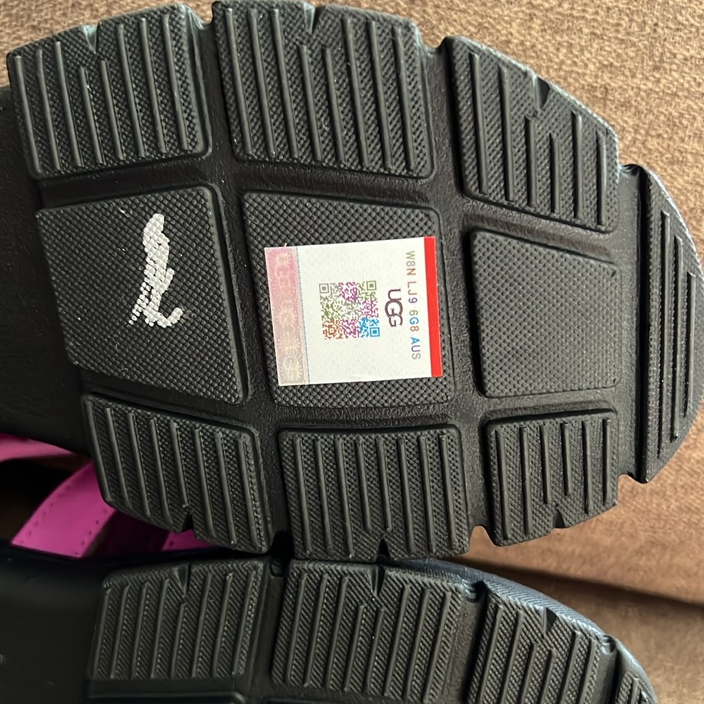 New UGG Ashton Multistrap Chunky Sandals Girls Size 4 (Youth) in Pink - Picture 9 of 14